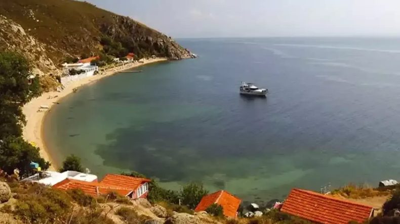 Gören Yunan adaları sanıyor: Ne Urla ne de Karaburun, hem deniz hem eğlence burada