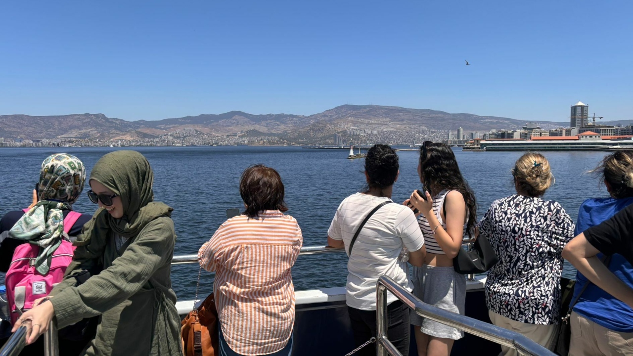 Gülbahçeli kadınlar İzmir gezisi