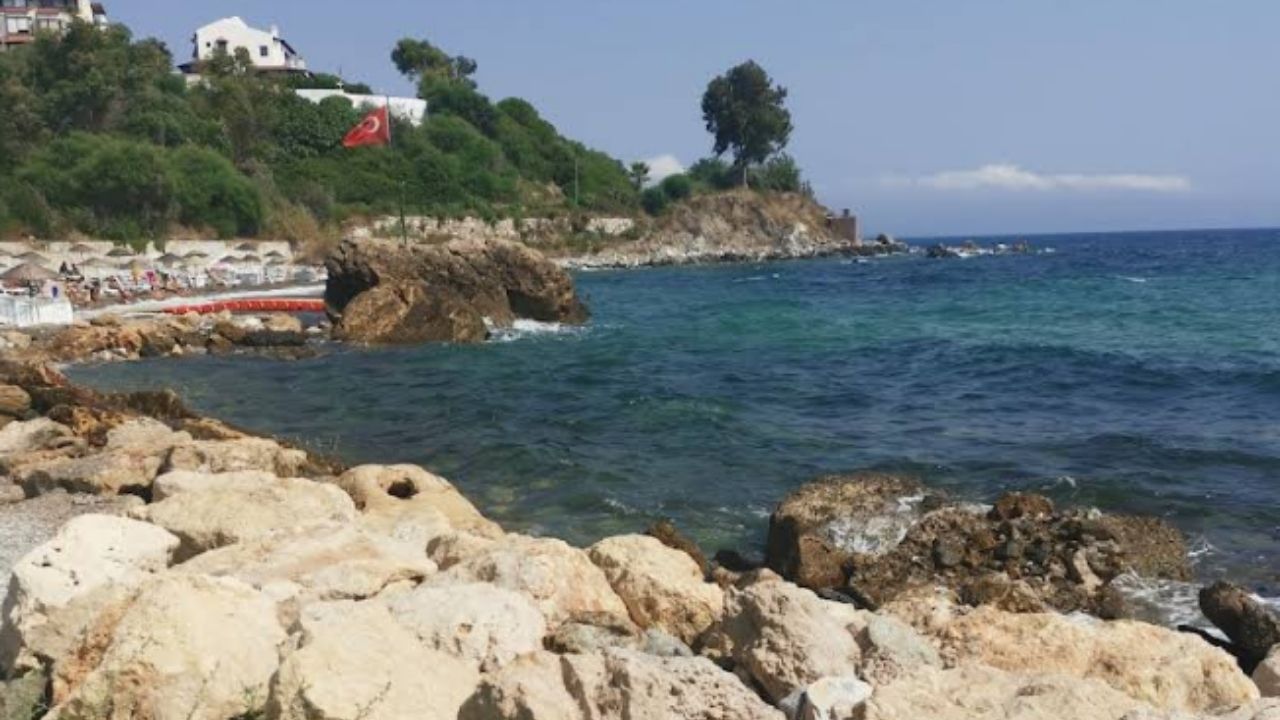 Güneşköy Sitesi Plajı