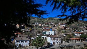 İngiltere, Fransa ve Avusturya'nın Yerine: Tarihi ve Dokusuyla Tanınan İzmir&rsquo;in Sevimli K&ouml;y&uuml;