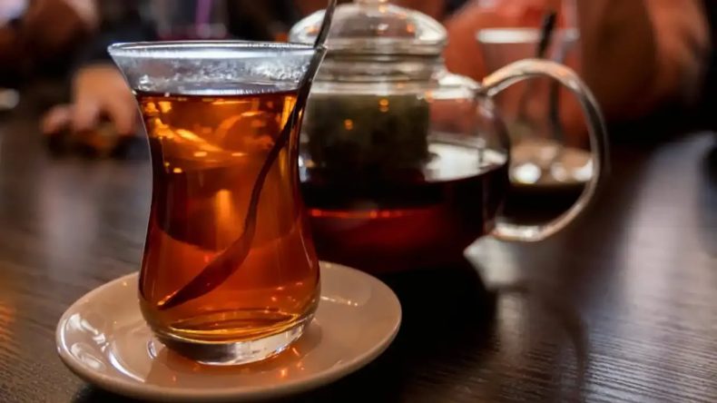 İnsan sağlığı ile oynuyorlar: Bakanlık ünlü çay markasını ifşa etti