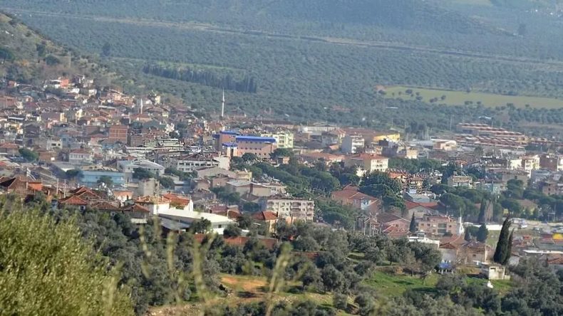 İzmir Belediyesi Taşınmaz Satışlarına Başladı: 14 Emlak İhaleye Çıkıyor