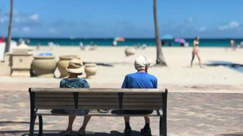 İzmir Emeklilerinin Tercih Ettiği Rotalar: Huzur, Sessizlik ve Temiz Deniz