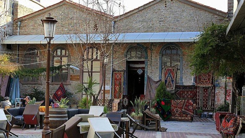 İzmir Kemeraltı'nın Tarihi Zenginlikleri: Zamana Meydan Okuyor