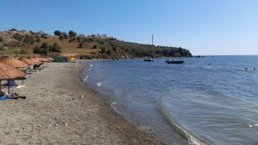 İzmir Merkeze Yakın Bir Ka&ccedil;ış Noktası: Mavi Bayraklı Gemi Suyu Plajı