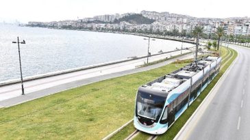 İzmir Tramvayı Yaz Tarifesi A&ccedil;ıklandı: Konak, Karşıyaka ve &Ccedil;iğli Hatları i&ccedil;in Yeni Saatler