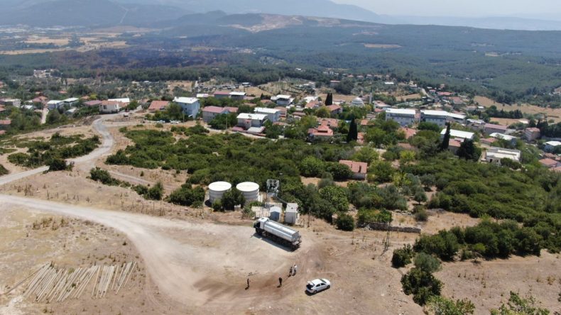 İzmir Yakaköy'de Su Krizi: Tankerlerle Su Taşınıyor