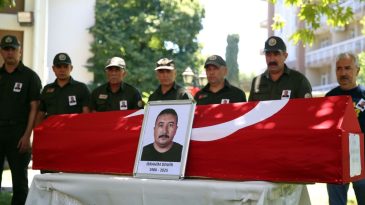 İzmir Yangınında Şehit D&uuml;şen Operat&ouml;r T&ouml;renle Uğurlandı