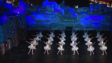 İzmir'de 'Zorba' r&uuml;zgarı: Opera ve Bale Festivali 23 bin izleyiciyle sona erdi