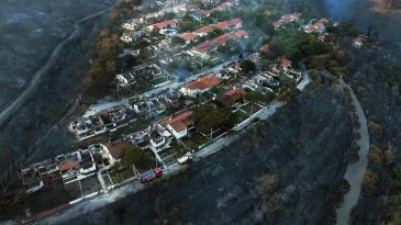 İzmir'de Yangın Felaketi: Hasar G&ouml;ren Konut Sayısı Belli Oldu