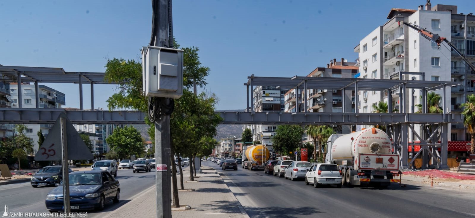 İzmir Yeni Üst Geçit