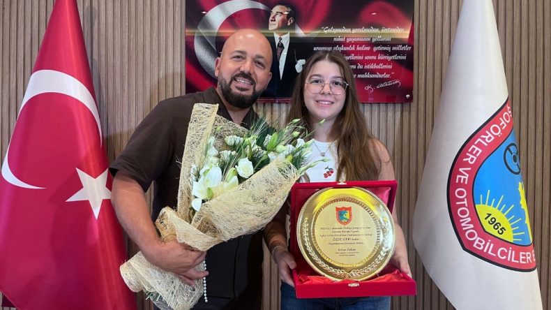 İzmirli Gençten LGS’de Büyük Başarı: Türkiye Birincisi Oldu