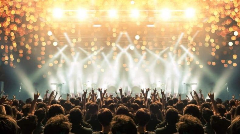 İzmirliler Temmuz’da müziğe doyacak: İşte ay boyunca gerçekleşecek konserler