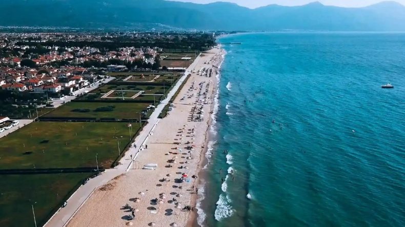 İzmir’in Bir Saat Uzaklığındaki Ücretsiz Uzun Plaj