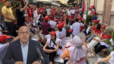 İzmir&rsquo;de İş&ccedil;i Direnişi B&uuml;y&uuml;yor: T&uuml;rk-İş de Y&uuml;r&uuml;y&uuml;şle Destek Verecek