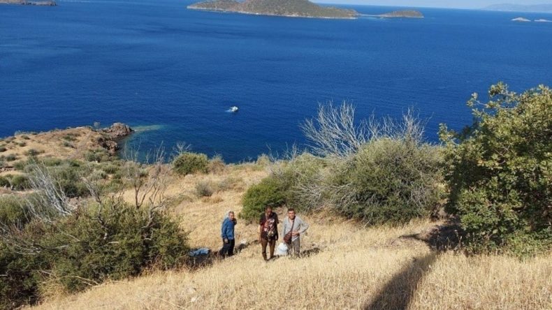 İzmir’de Sahil Güvenlik Hayat Kurtarmaya Devam Ediyor