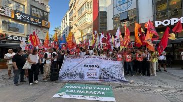 İzmir&rsquo;de Suru&ccedil; Katliamı'nın 10. Yılında Adalet Talebi Yenilendi: Failler Değil Adalet Arayanlar Yargılandı