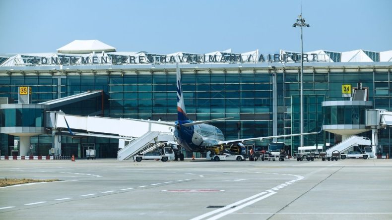 İzmir’de uçuş öncesi sessizlik: Havalimanında engelleri aşan hizmet