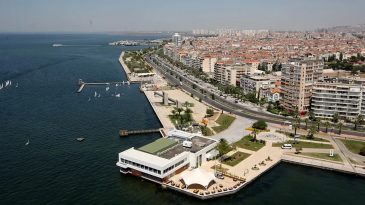 İzmir&rsquo;de vatandaş istedi, belediye yaptı: Yol sorunları tek tek &ccedil;&ouml;z&uuml;l&uuml;yor