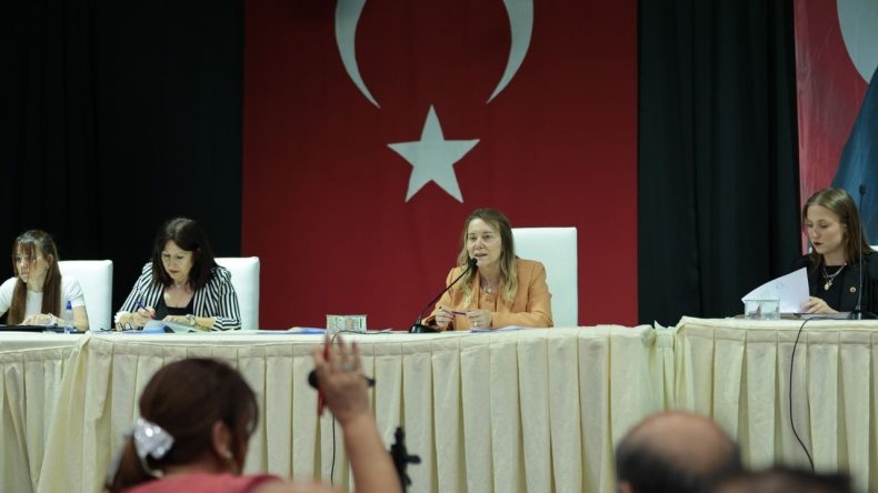 Konak Belediye Başkanı Mutlu Duyurdu: Hurdacı Terörü Yaşanıyor