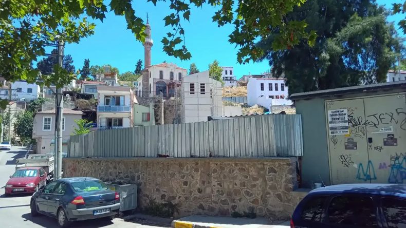 Konak Damlacık Semti kaderine terk edildi: Topyekûn yenileme gerekli