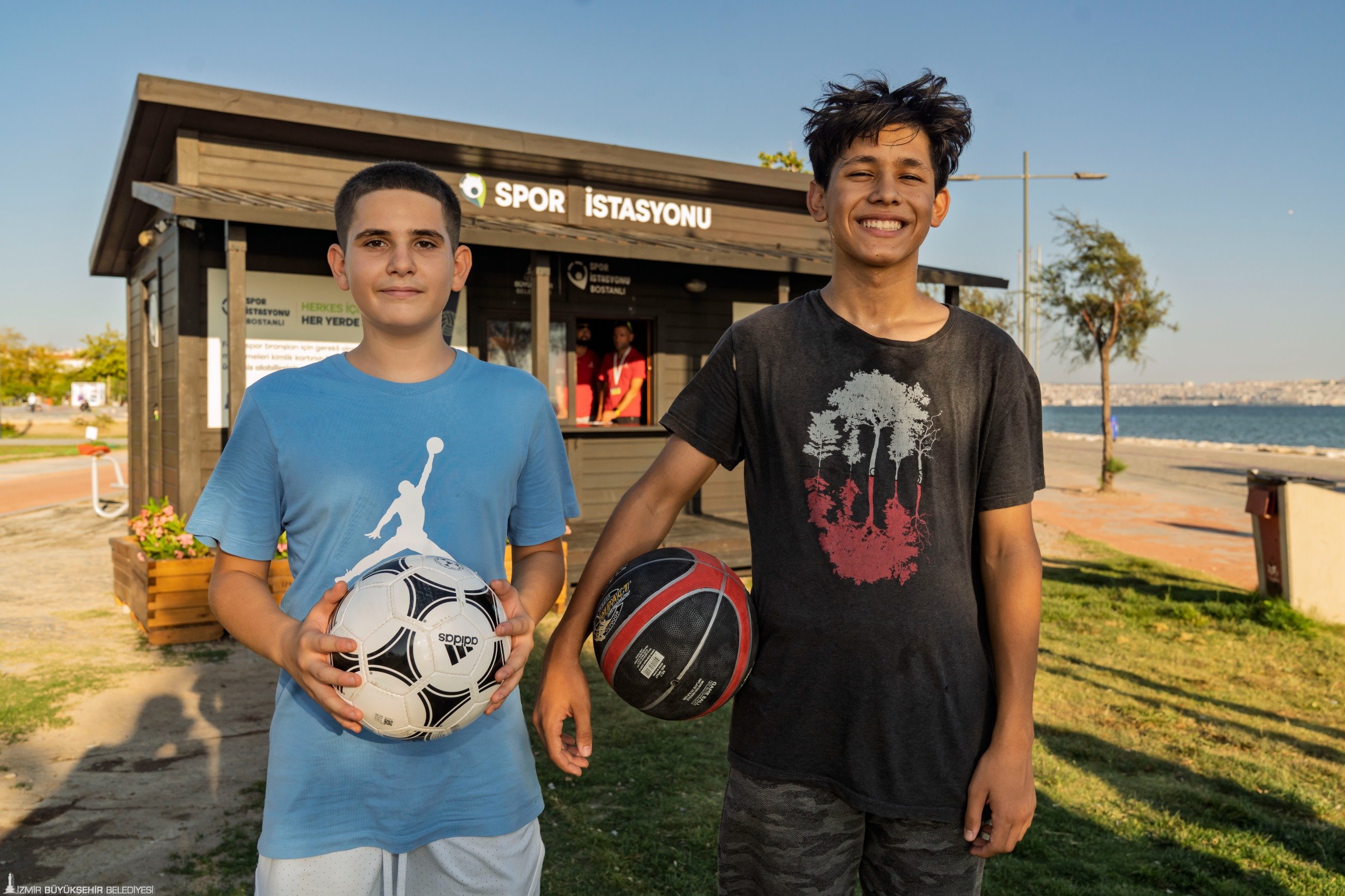 İzmir Spor İstasyonları