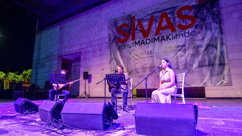 Madımak Katliamı 32. Yılında Bornova'da Anıldı