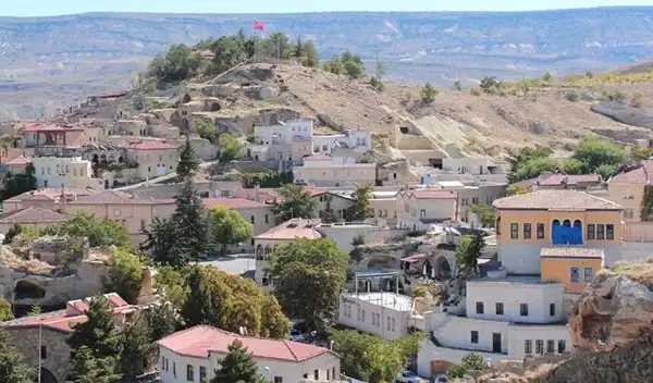 Köyün Tarihî Yapıları