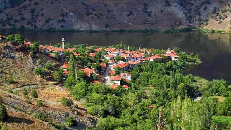 Ne Şirince Ne de Birgi: Gören İsveç sanıyor, çok az kişinin bildiği yemyeşil köy