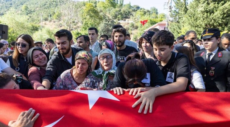 Ödemiş'teki Yangında Hayatını Kaybeden Orman İşçisi Uğurlandı