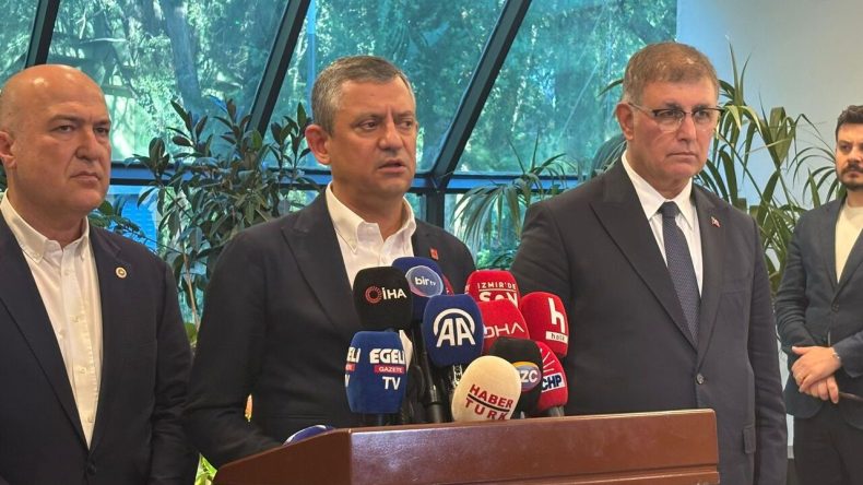 Özgür Özel İzmir’de konuştu: Hızlı ve adil yargılama istiyoruz