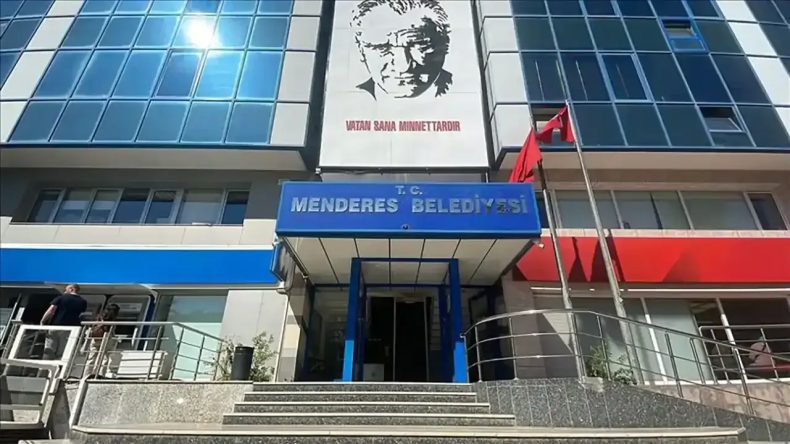 Rüşvet İddialarına Yanıt Geldi: Menderes Belediyesi'nden Açıklama