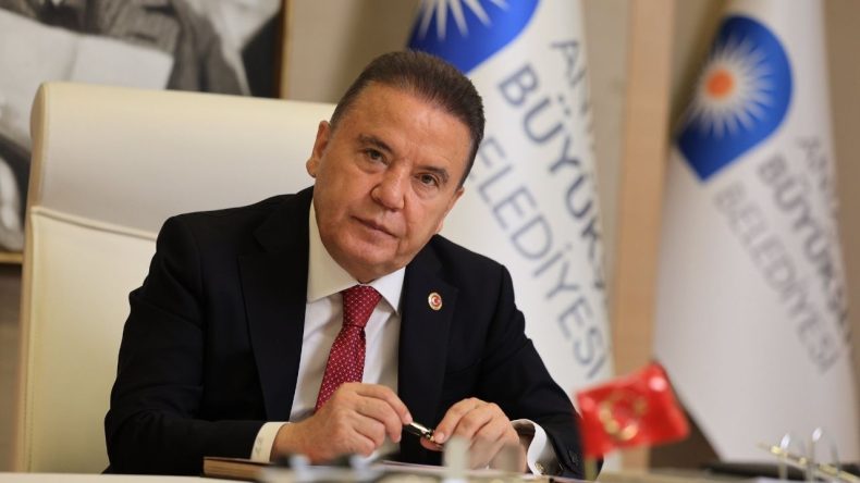 Rüşvet Soruşturmasında Önemli Gelişme: Başkan Muhittin Böcek'ten Açıklama