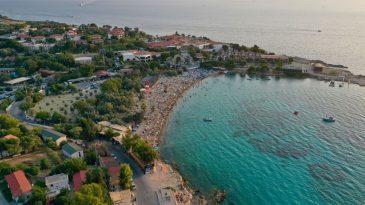 Seferihisar Yangın Sonrası Kenetlendi: Sığacık&rsquo;ta Bir Tatil Her Şeyi Değiştirir