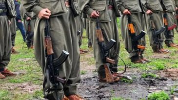 Tarihi G&uuml;n: PKK Bug&uuml;n Silah Bırakıyor