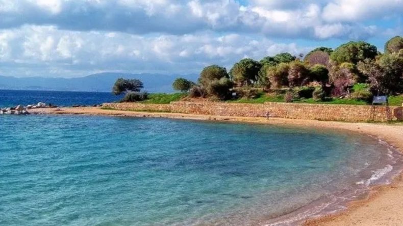 Tekke Halk Plajı Nerededir? Tekke Halk Plajı'na ESHOT ile Nasıl Gidilir?