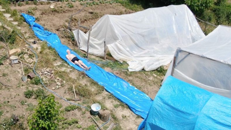 Torunu İçin Köyde Aquapark Yapan Dede: Sosyal Medyada 1,5 Milyon İzleyici!