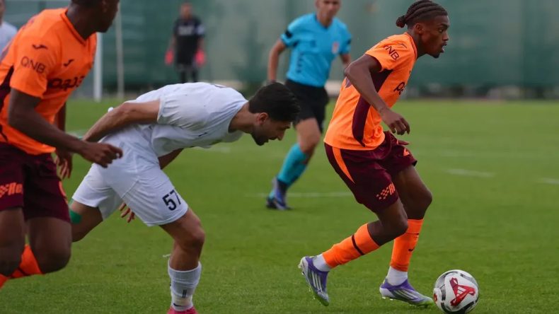 Trabzonspor, Persepolis'le Beraber Kaldı: 0-0