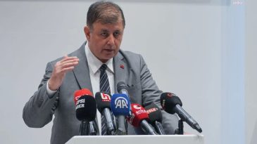 Tugay: Sorun Yaşamayacağız Demişti, İzmir&rsquo;de &Ccedil;&ouml;p Dağları Ortaya &Ccedil;ıktı