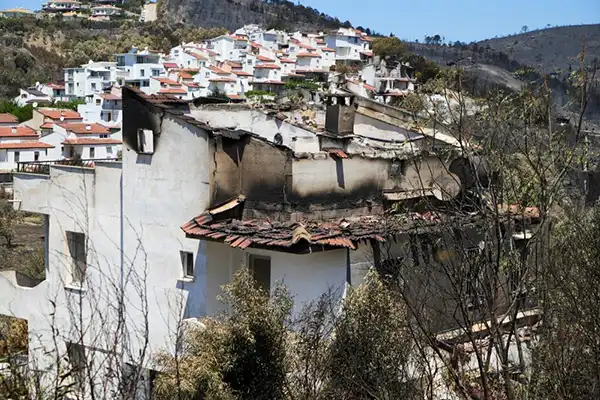Yangın sonrası görüntü