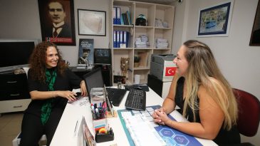 Başkan &Uuml;nsal muhtarlarla buluştu: O mahallelerin ihtiya&ccedil;ları masaya yatırıldı