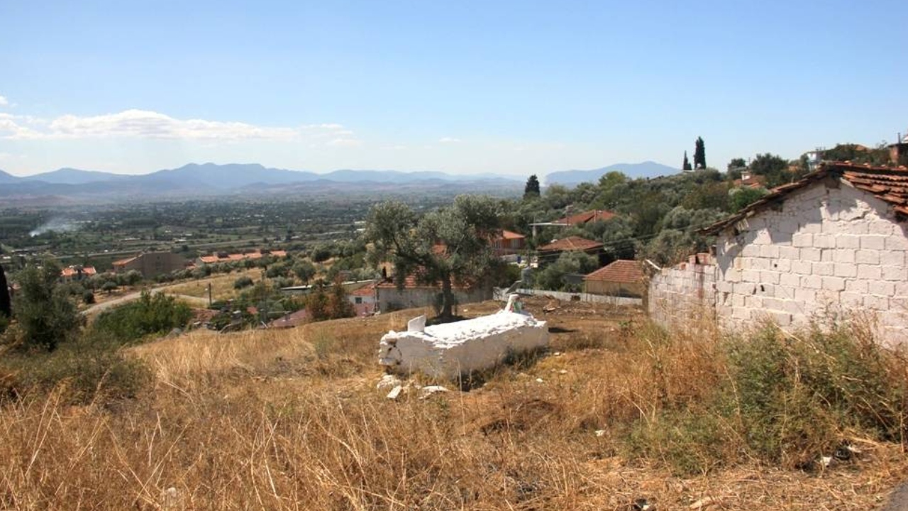 Emir Dede Türbesi