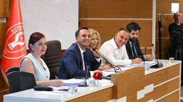 Bornova'da 'eşit yaşam' i&ccedil;in b&uuml;y&uuml;k adım: Protokol meclisten ge&ccedil;ti