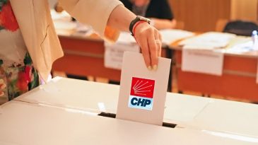 CHP İzmir'de Kongre S&uuml;reci: 23 Ağustos&rsquo;ta Hangi Mahallelerde Sandığa Gidilecek?