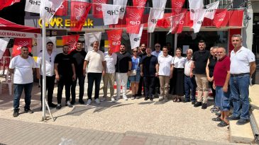 CHP İzmir’de Sandıklar Kuruldu: Kongre Heyecanı Başladı