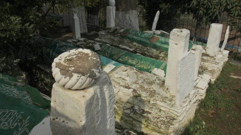 Evliyabaşı Türbesi: Nerede ve Nasıl Gidilir?
