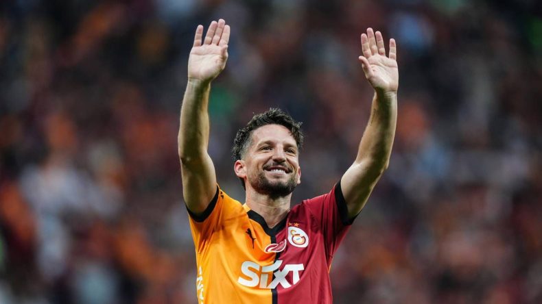 Galatasaray'ın Eski Yıldızı Futbolu Bıraktı