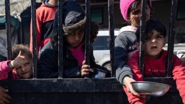 Gazze'de Açlık Sorunu Ciddiyetini Koruyor: 24 Saatte 11 Sivil Hayatını Kaybetti