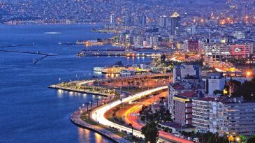 Güzel anıların ilk adımları: İzmir'de nerede buluşulur? İzmir'in buluşma noktaları!