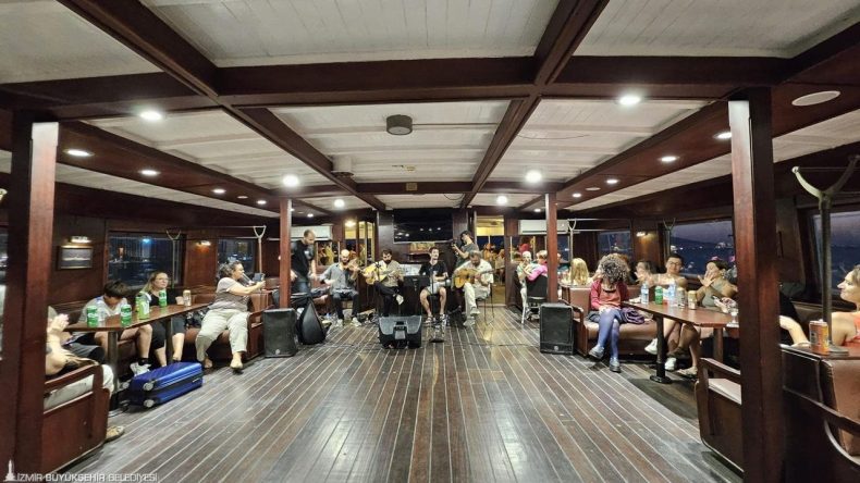İZDENİZ’den İzmir Körfezi’nde Eğlenceli Buluşma